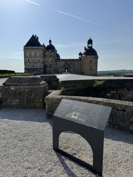 Hautefort 13